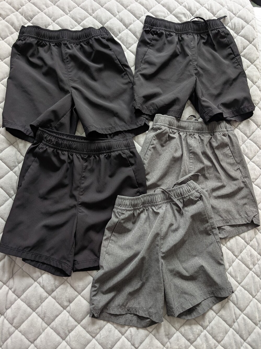 NWOT Old Navy StretchTech Shorts For toddler Boys, 5x. Black, Grey. Size 4T